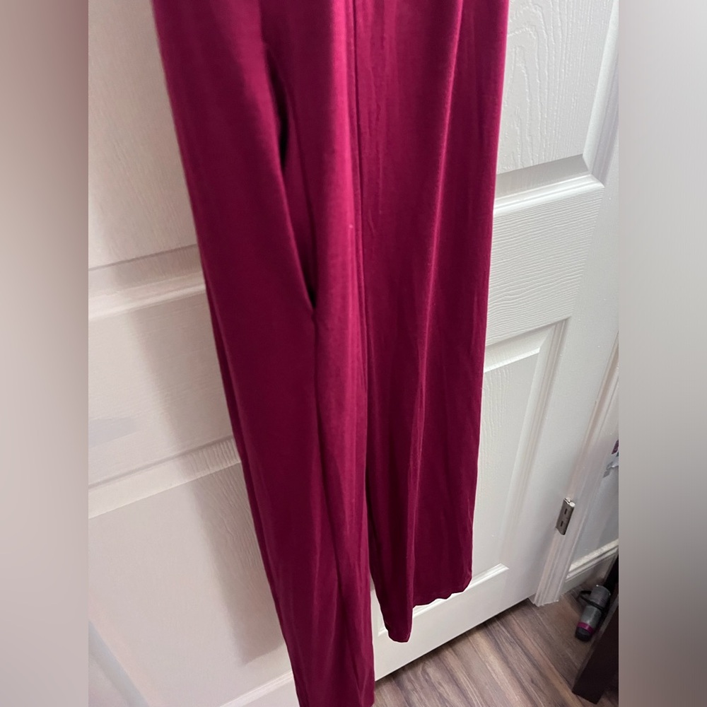 Capri Length Romper Deep Wine V-Neck - Picture 4 of 5